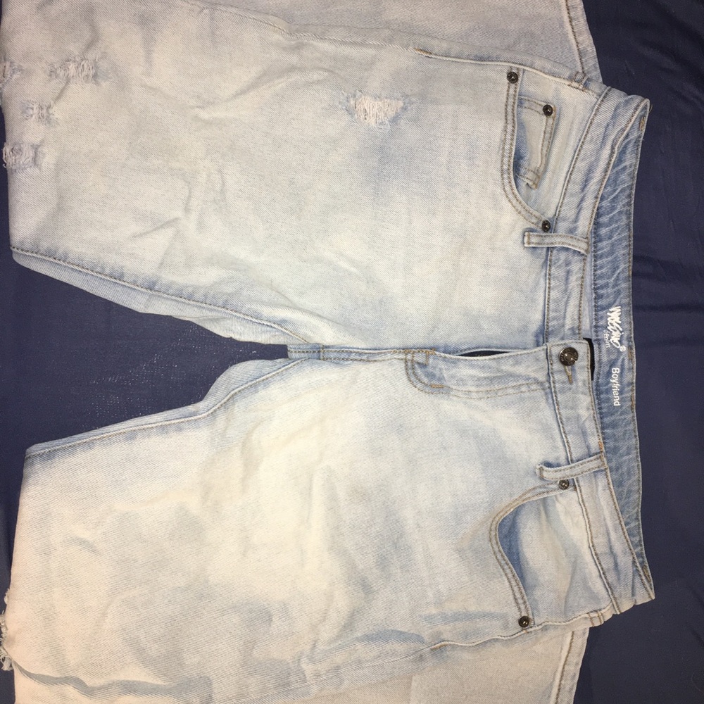 Ripped Light Wash Boyfriend Jeans